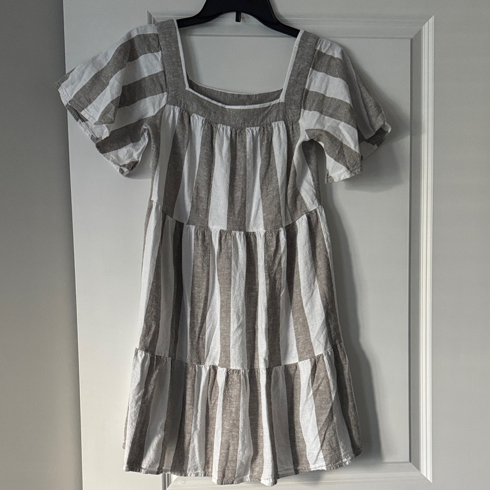 LOFT Gray and White dress